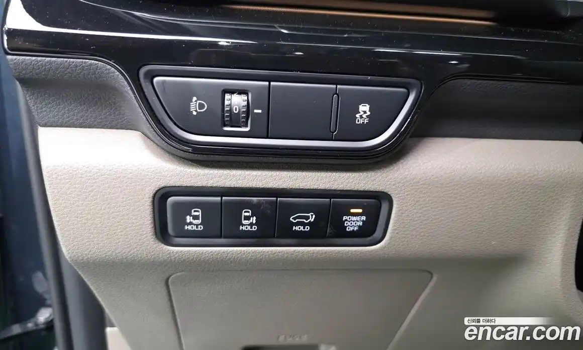 Kia Carnival 2024 1.6 автомат (гидро), фото 26