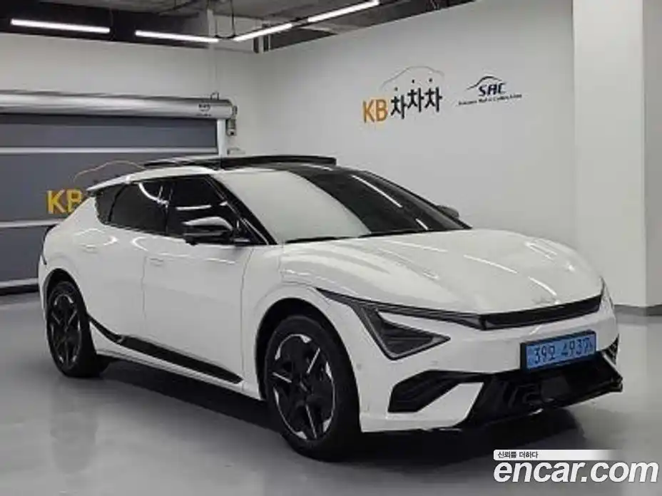 Kia EV6 2024 автомат (гидро), фото 3