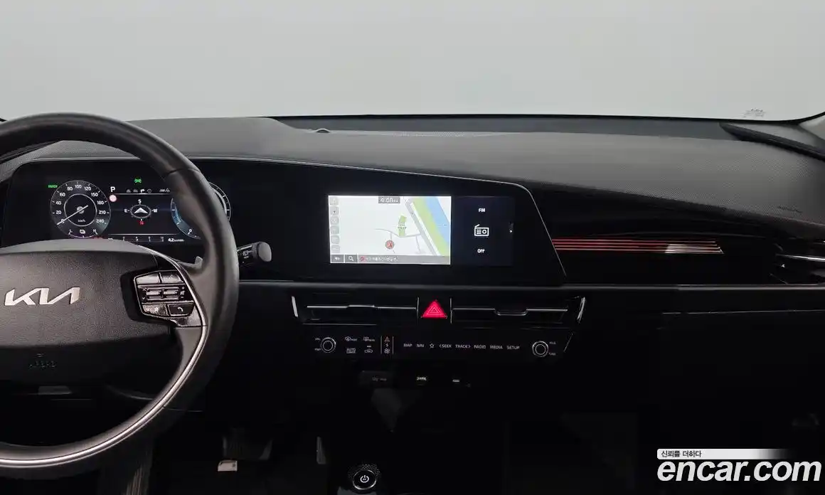 Kia Niro 2023 0.2 автомат (гидро), фото 23
