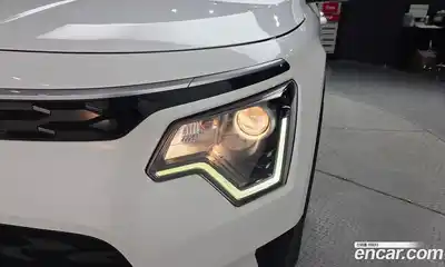 Kia Niro 2023 0.2 автомат (гидро), миниатюра 8