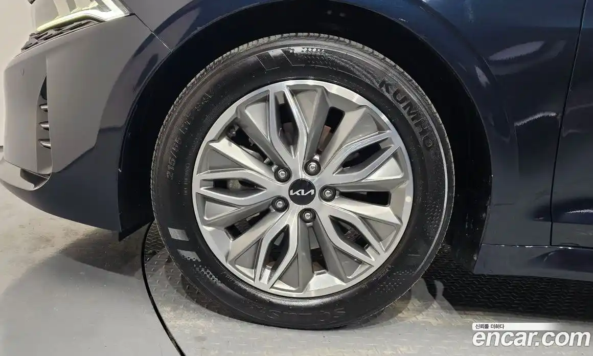 Kia K5 (Optima) 2023 2.0 автомат (гидро), фото 4