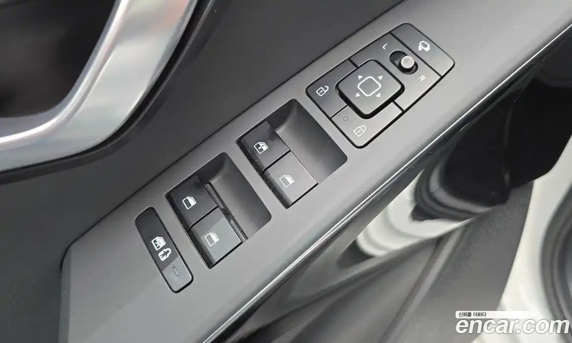 Kia Niro 2022 1.6 автомат (гидро), фото 19