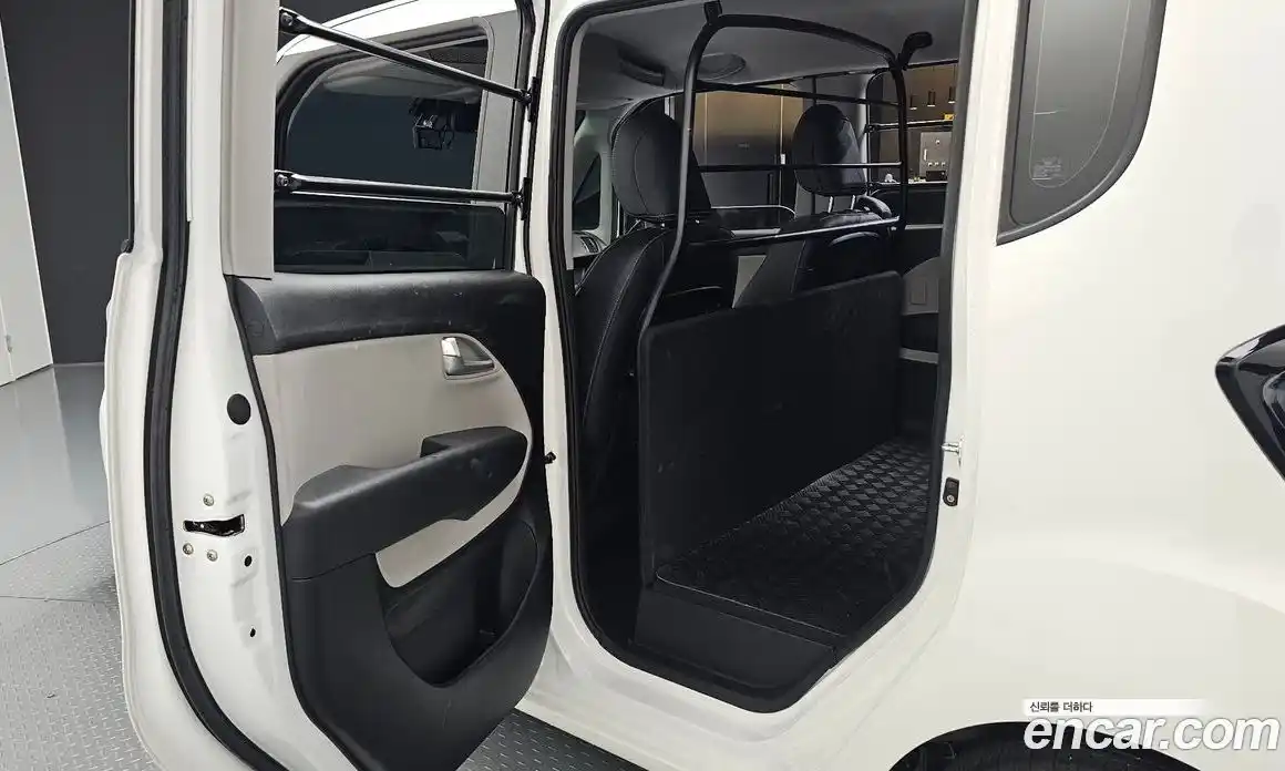 Kia Ray 2025 0.1 автомат (гидро), фото 18
