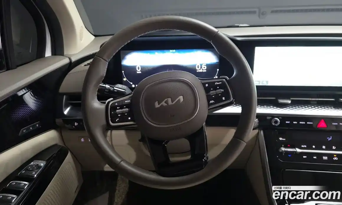 Kia Carnival 2023 3.5 автомат (гидро), фото 13