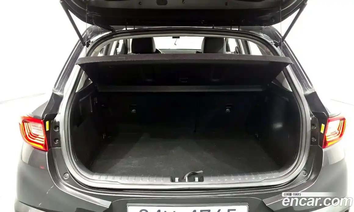 Kia Stonic 2019 1.4 автомат (гидро), фото 29