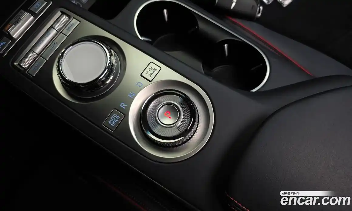 Genesis GV70 2023 2.5 автомат (гидро), фото 11