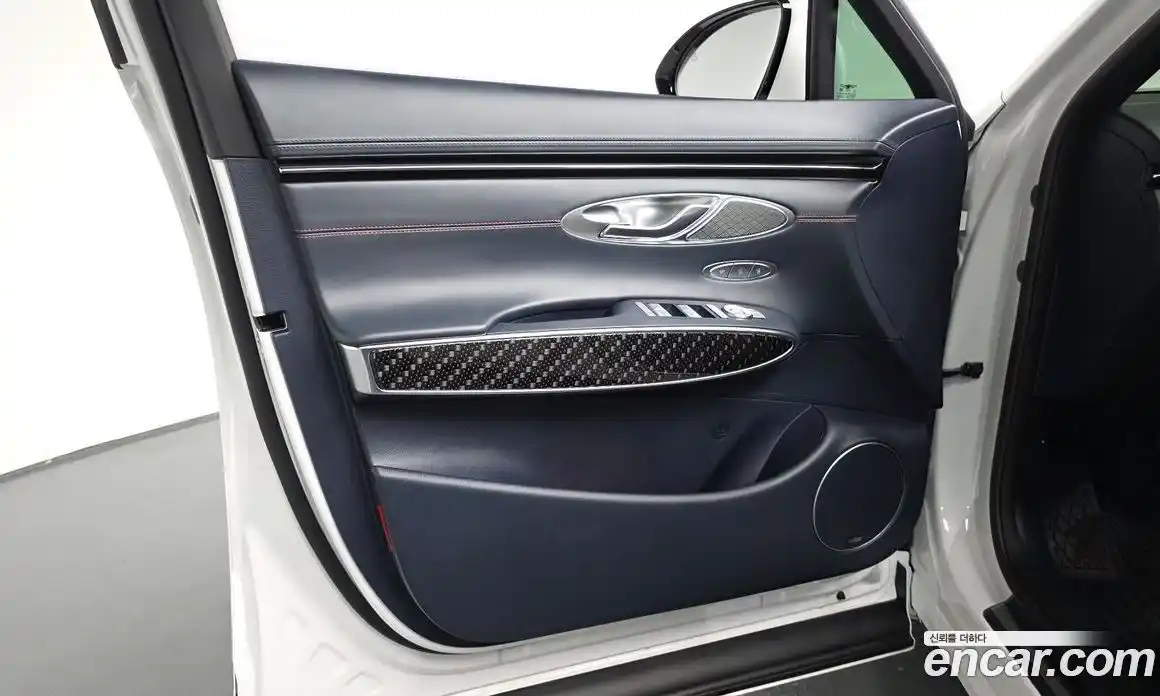 Genesis GV70 2023 2.5 автомат (гидро), фото 13
