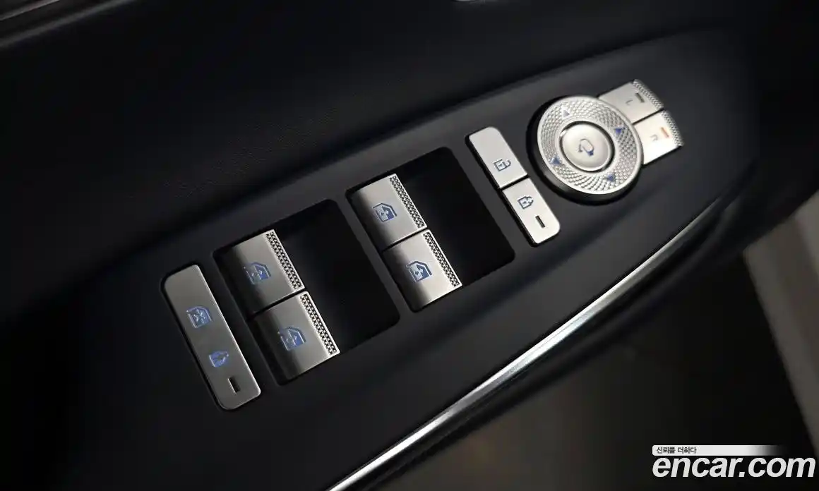 Genesis GV70 2023 2.5 автомат (гидро), фото 29