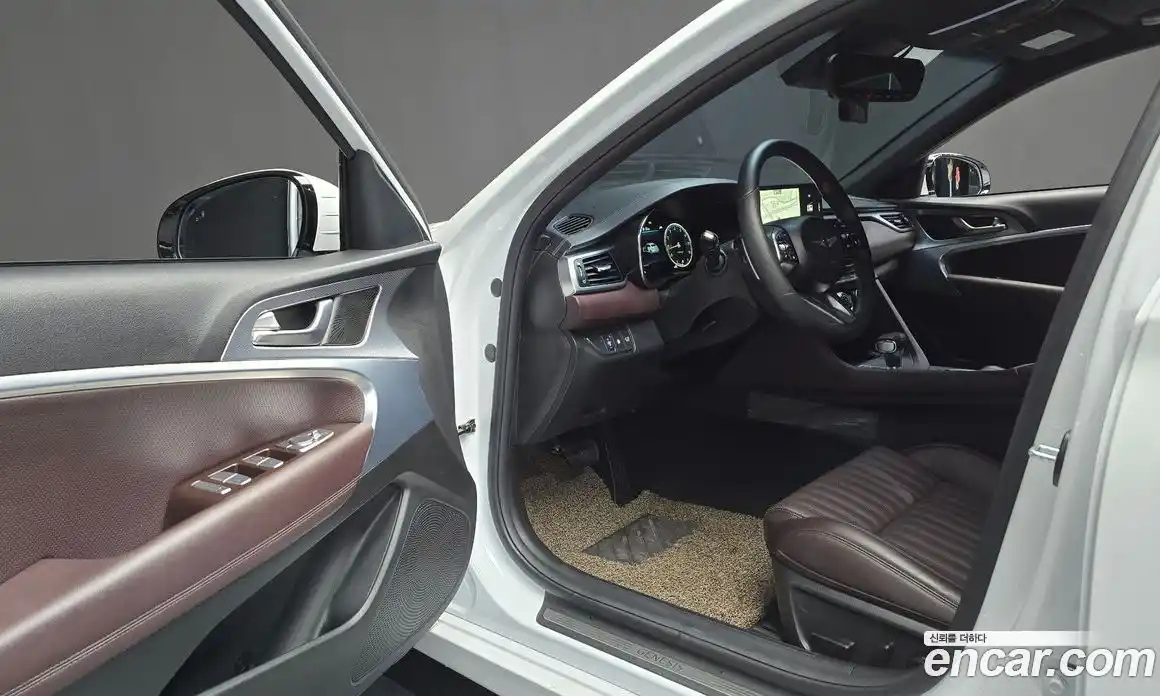 Genesis G70 2022 2.0 автомат (гидро), фото 13