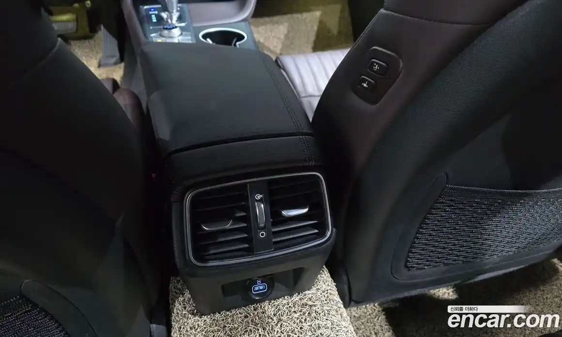 Genesis G70 2022 2.0 автомат (гидро), фото 31