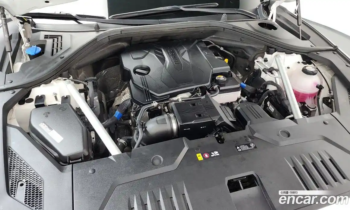Genesis GV70 2023 2.5 автомат (гидро), фото 6