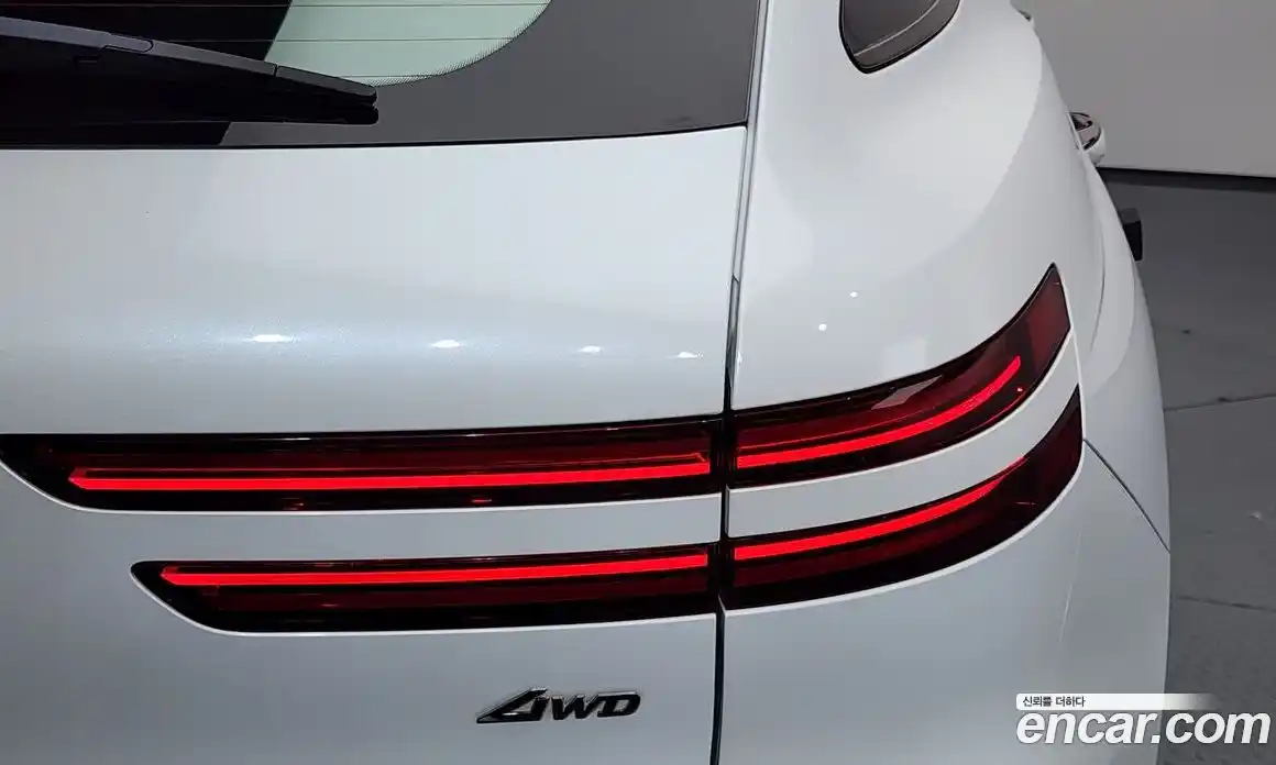 Genesis GV70 2023 2.5 автомат (гидро), фото 9