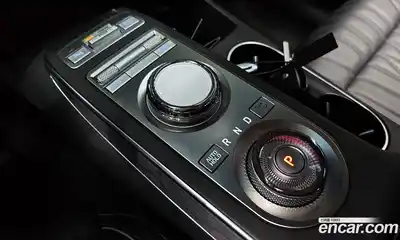 Genesis GV70 2023 2.5 автомат (гидро), миниатюра 12