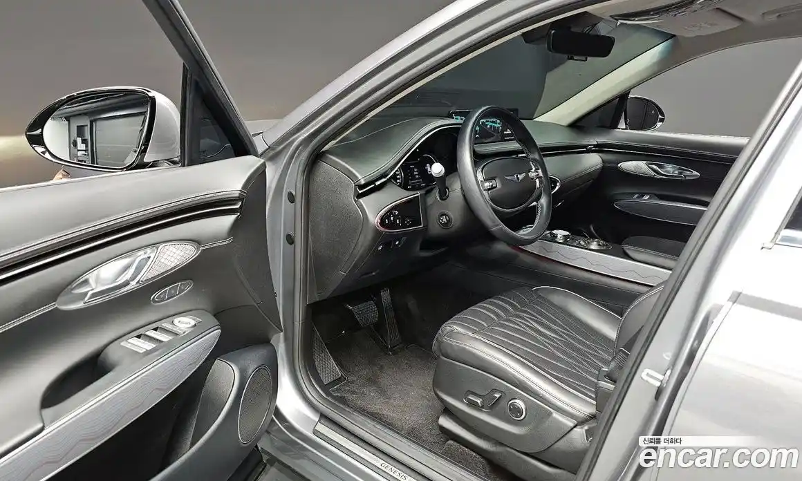 Genesis GV70 2023 2.5 автомат (гидро), фото 17