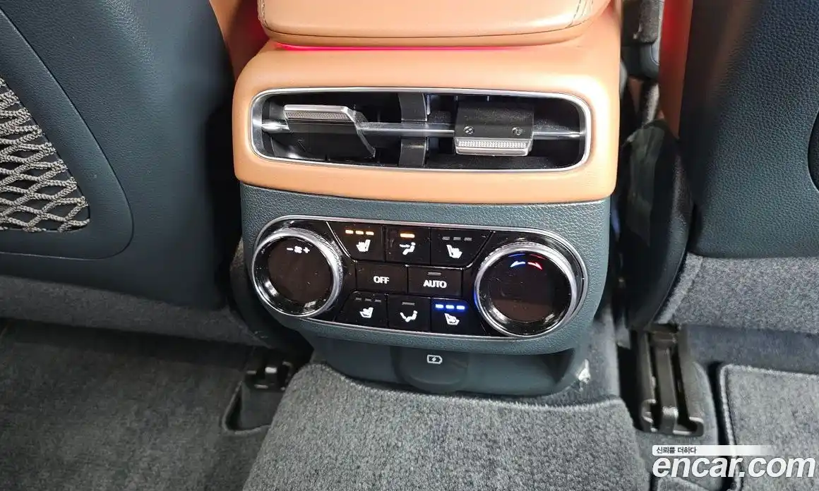 Genesis GV70 2023 2.5 автомат (гидро), фото 19