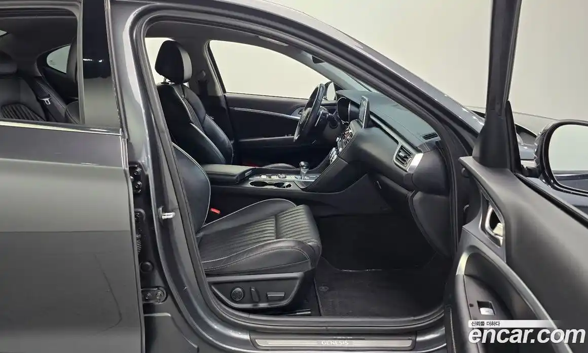 Genesis G70 2019 2.0 автомат (гидро), фото 17
