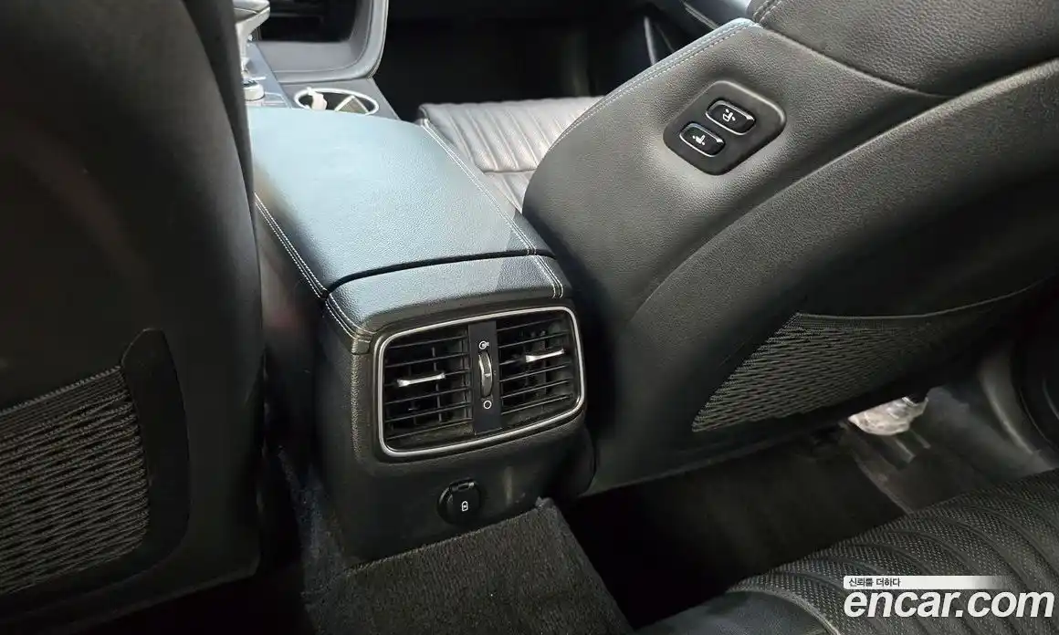 Genesis G70 2019 2.0 автомат (гидро), фото 31