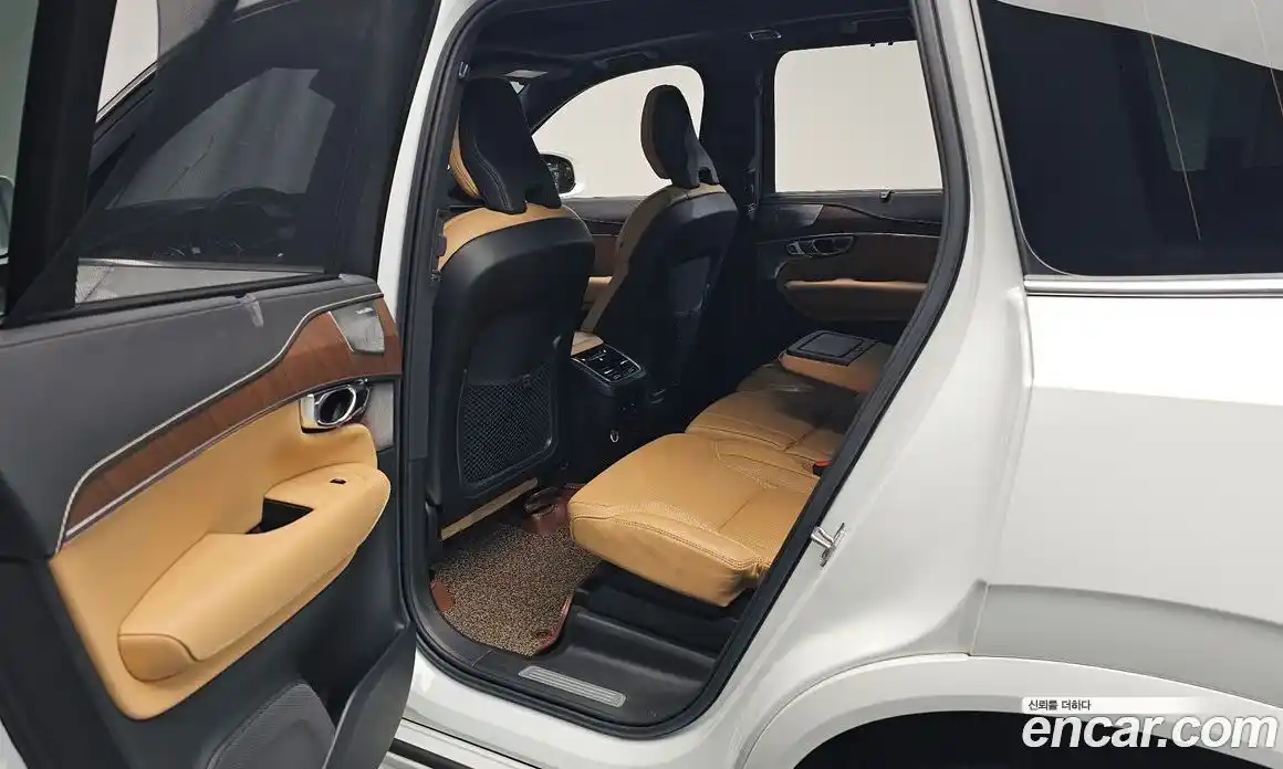 Volvo XC90 2018 2.0 автомат (гидро), фото 16