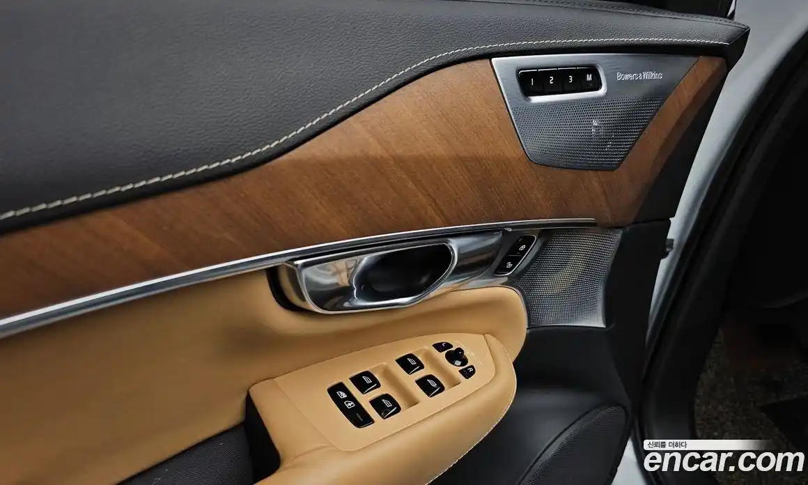 Volvo XC90 2018 2.0 автомат (гидро), фото 22