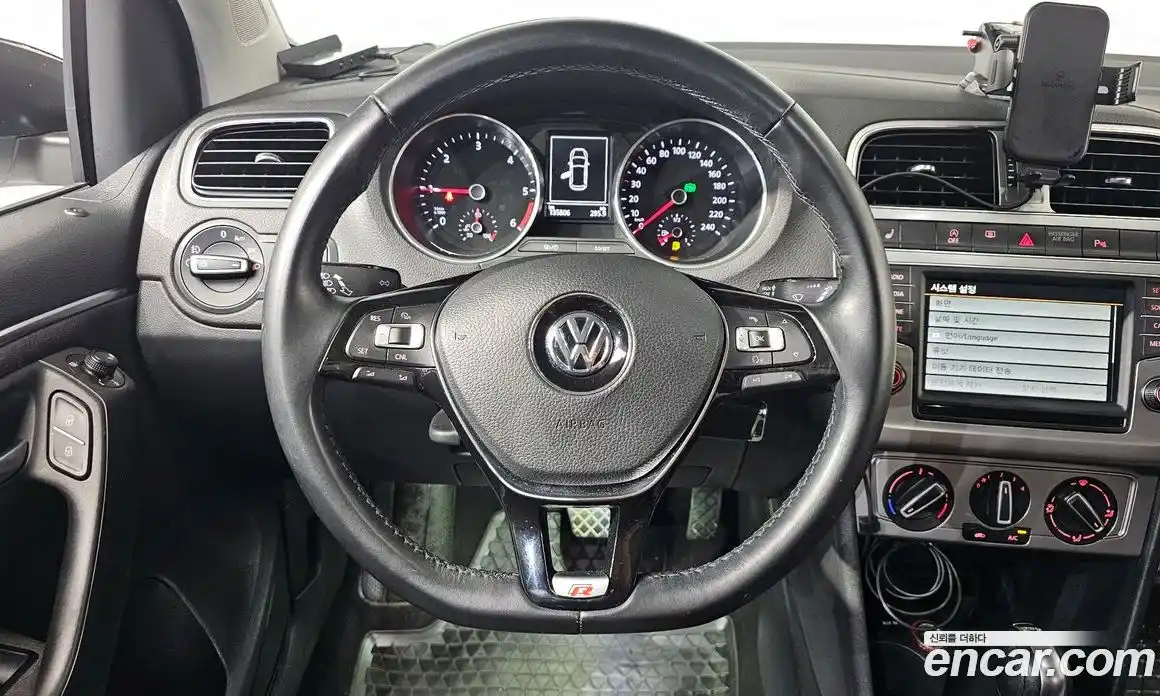 Volkswagen Polo 2015 1.4 автомат (гидро), фото 12