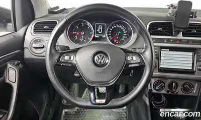 Volkswagen Polo 2015 1.4 автомат (гидро), миниатюра 12