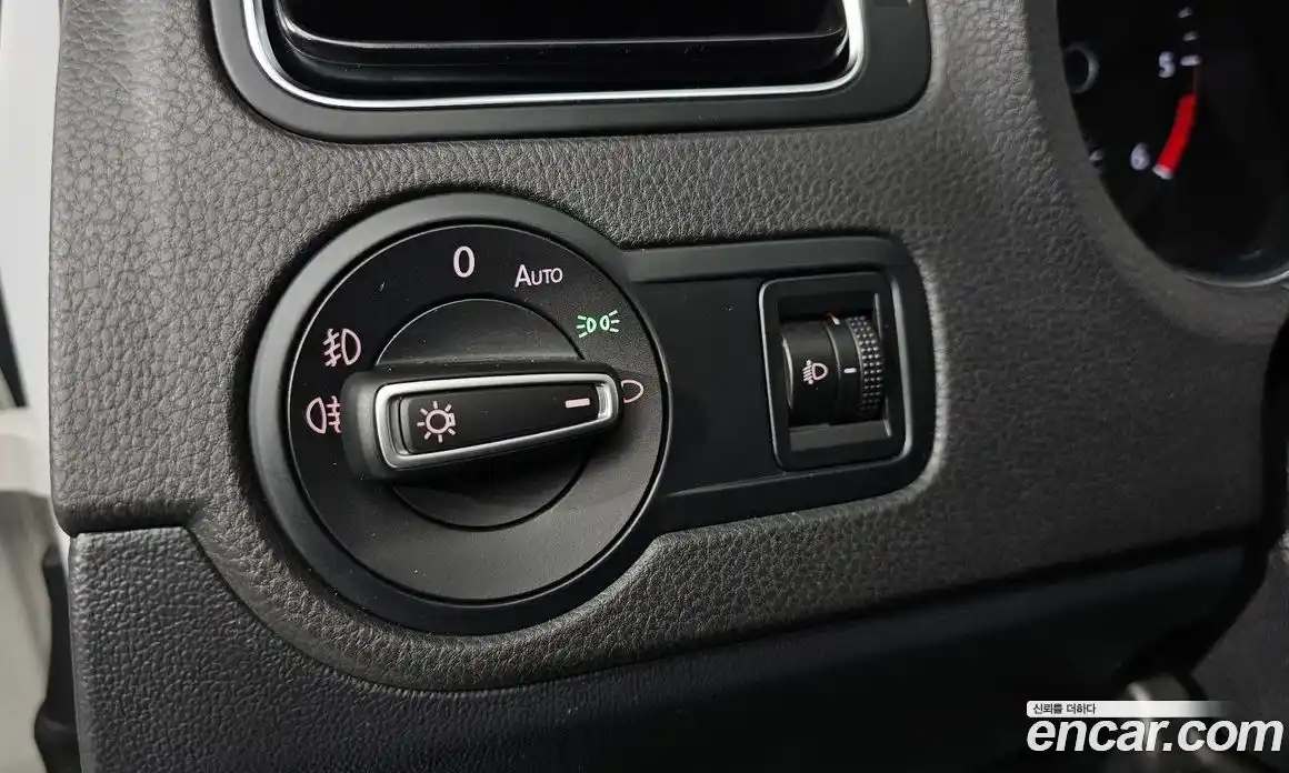 Volkswagen Polo 2015 1.4 автомат (гидро), фото 17