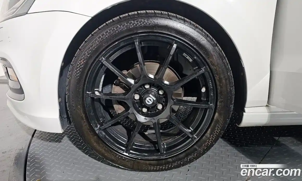 Volkswagen Polo 2015 1.4 автомат (гидро), фото 5