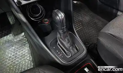 Volkswagen Polo 2015 1.4 автомат (гидро), миниатюра 9