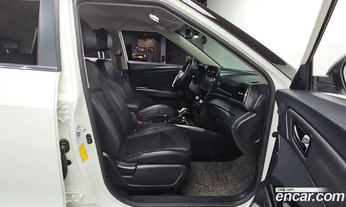 SsangYong TIBOLI 2019 1.5 автомат (гидро), фото 12