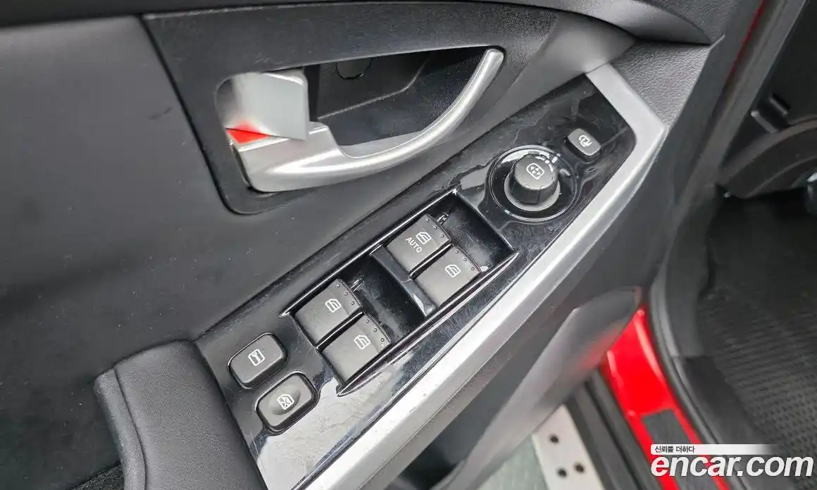 SsangYong Korando 2013 2.0 автомат (гидро), фото 12