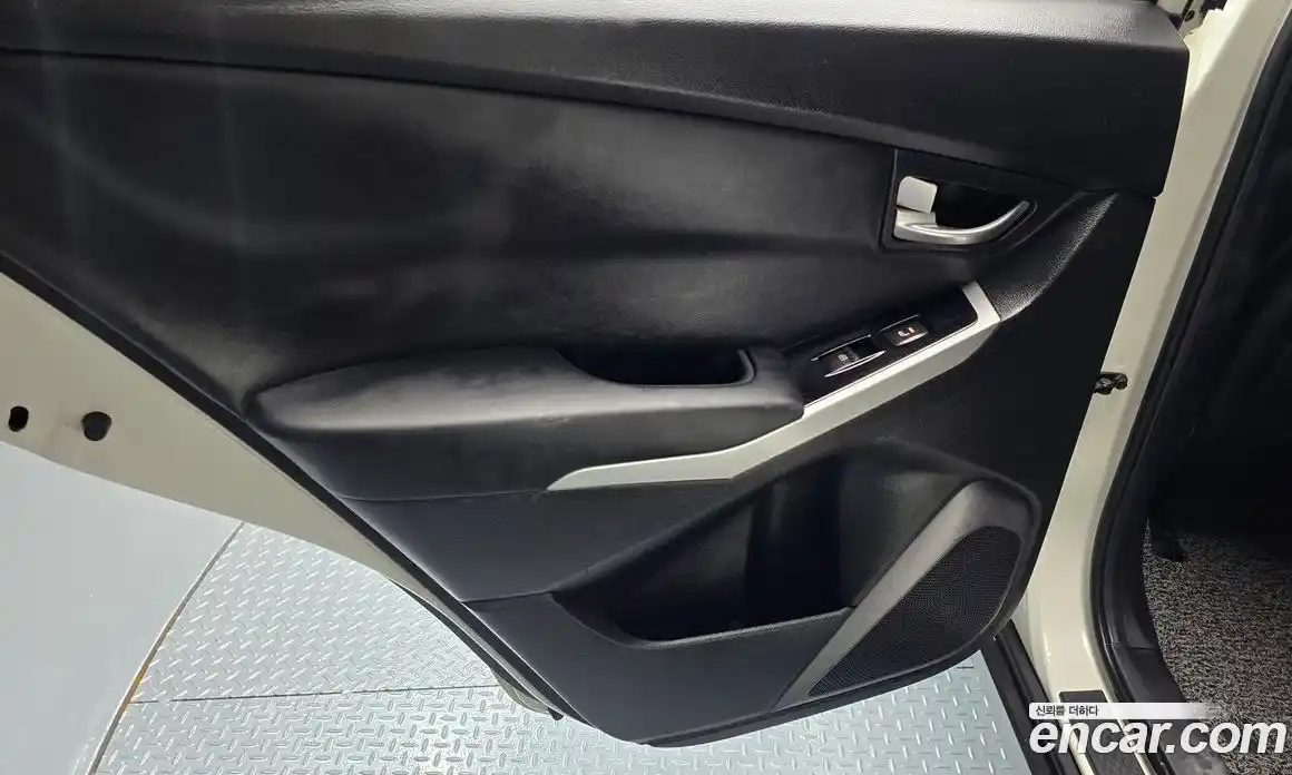 SsangYong Korando 2014 2.0 автомат (гидро), фото 15