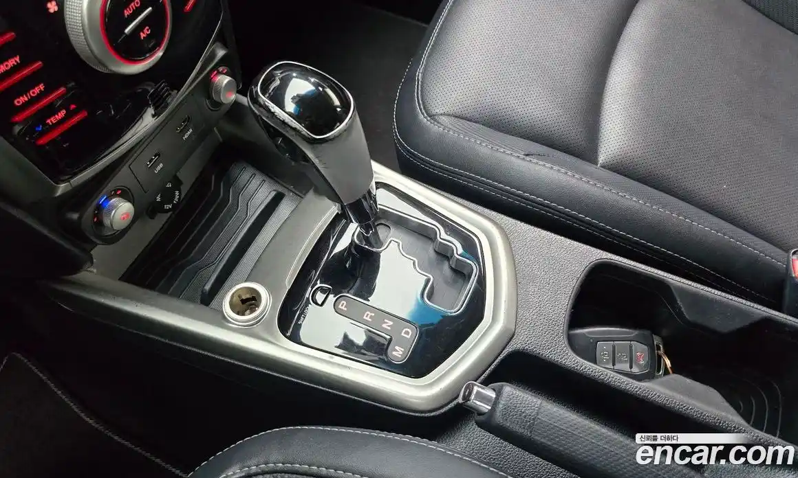 SsangYong TIBOLI 2016 1.6 автомат (гидро), фото 12