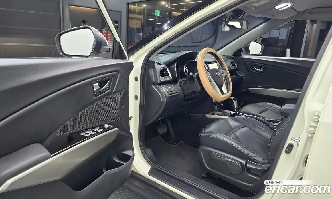 SsangYong TIBOLI 2016 1.6 автомат (гидро), фото 13