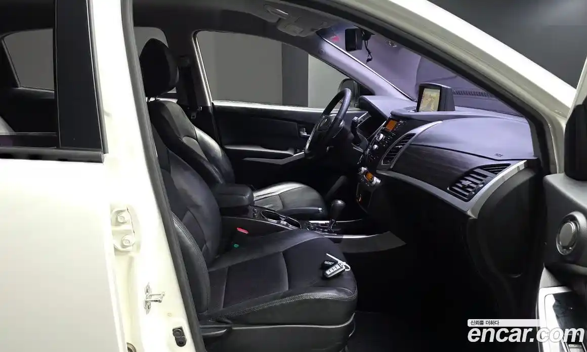 SsangYong Korando 2015 2.2 автомат (гидро), фото 16