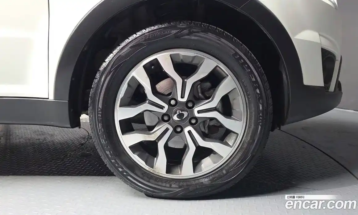 SsangYong Korando 2015 2.2 автомат (гидро), фото 7