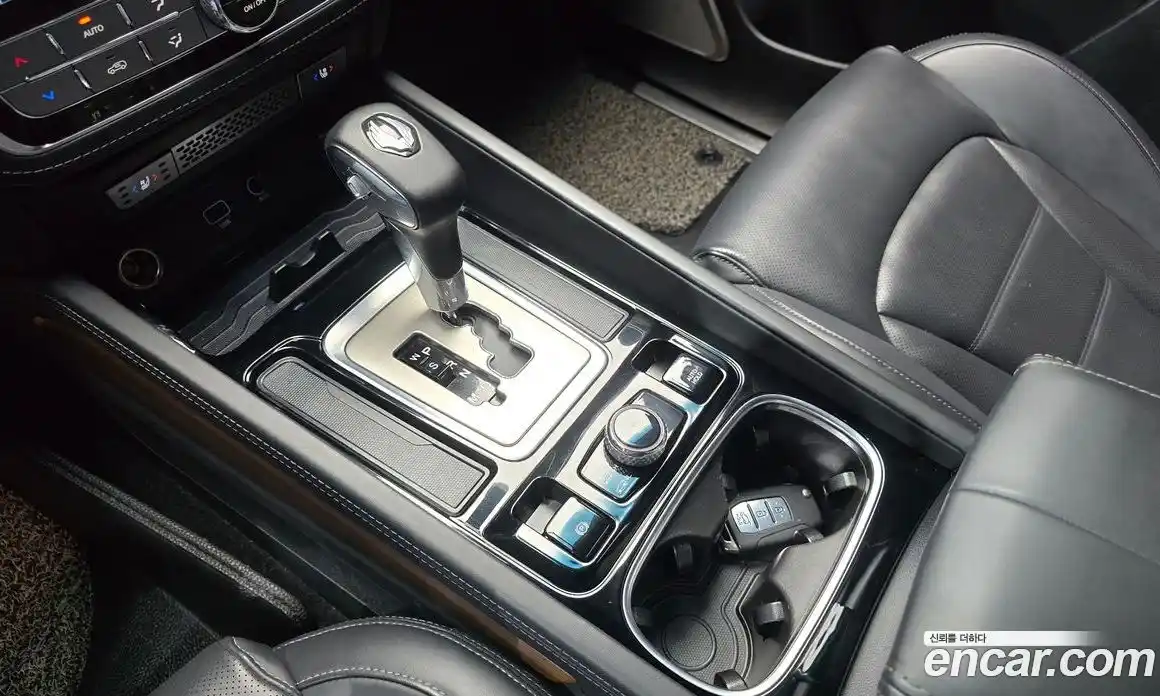 SsangYong Rexton 2017 2.2 автомат (гидро), фото 12