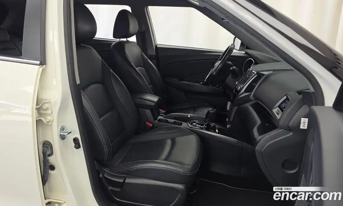 SsangYong TIBOLI 2017 1.6 автомат (гидро), фото 17