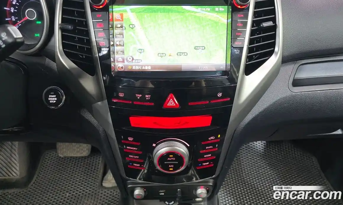 SsangYong TIBOLI 2016 1.6 автомат (гидро), фото 14