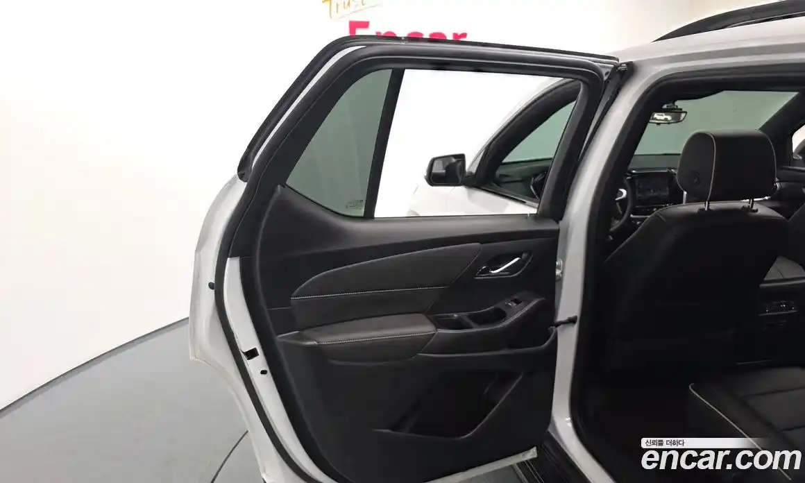 Chevrolet Traverse 2023 3.6 автомат (гидро), фото 15