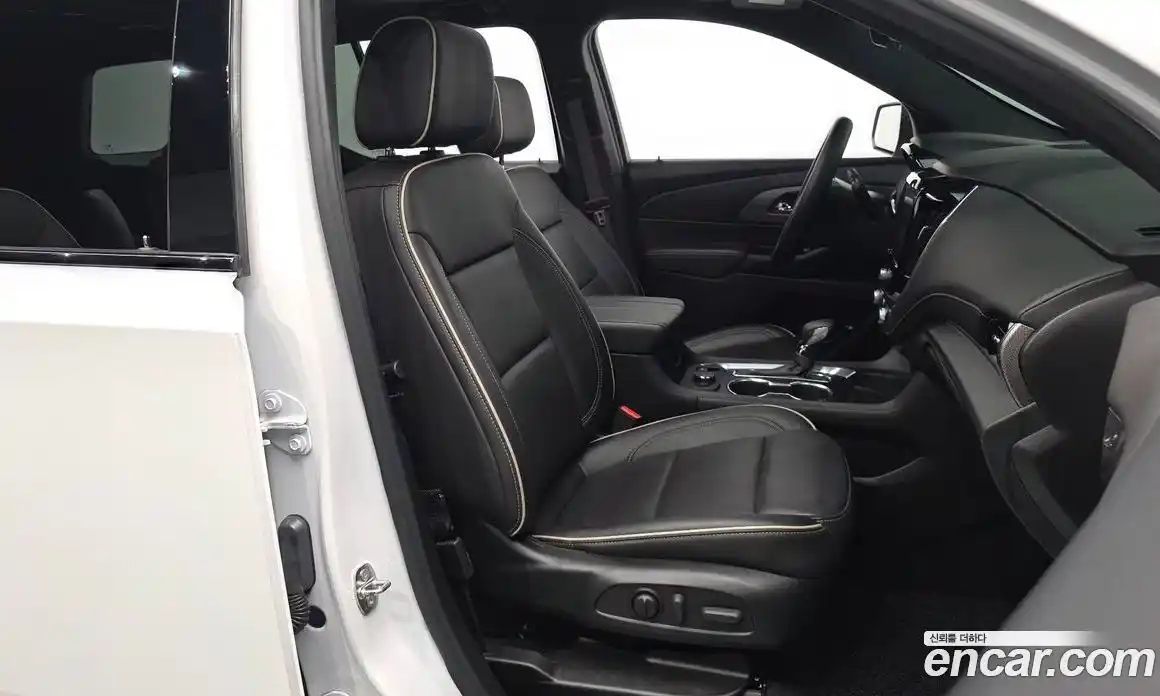 Chevrolet Traverse 2023 3.6 автомат (гидро), фото 17