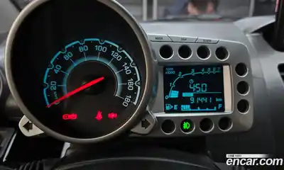 Chevrolet Spark 2012 1.0 автомат (гидро), миниатюра 11