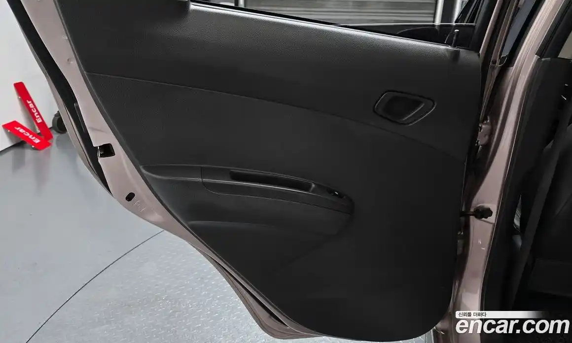 Chevrolet Spark 2012 1.0 автомат (гидро), фото 15