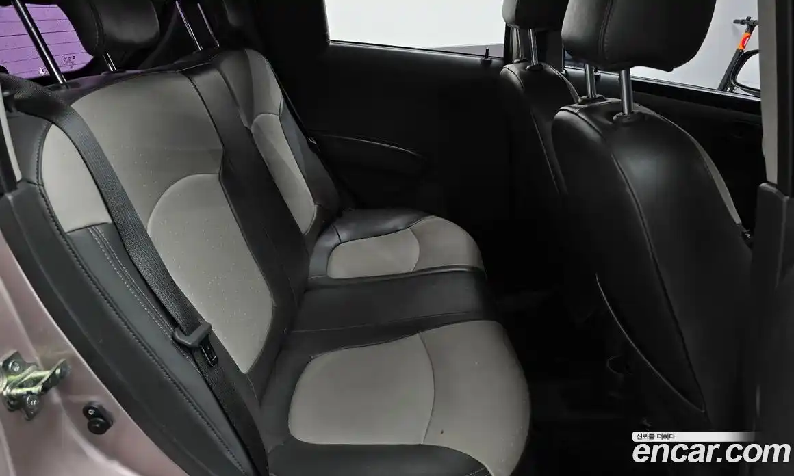 Chevrolet Spark 2012 1.0 автомат (гидро), фото 17