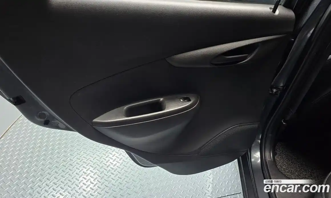 Chevrolet Spark 2017 1.0 автомат (гидро), фото 15