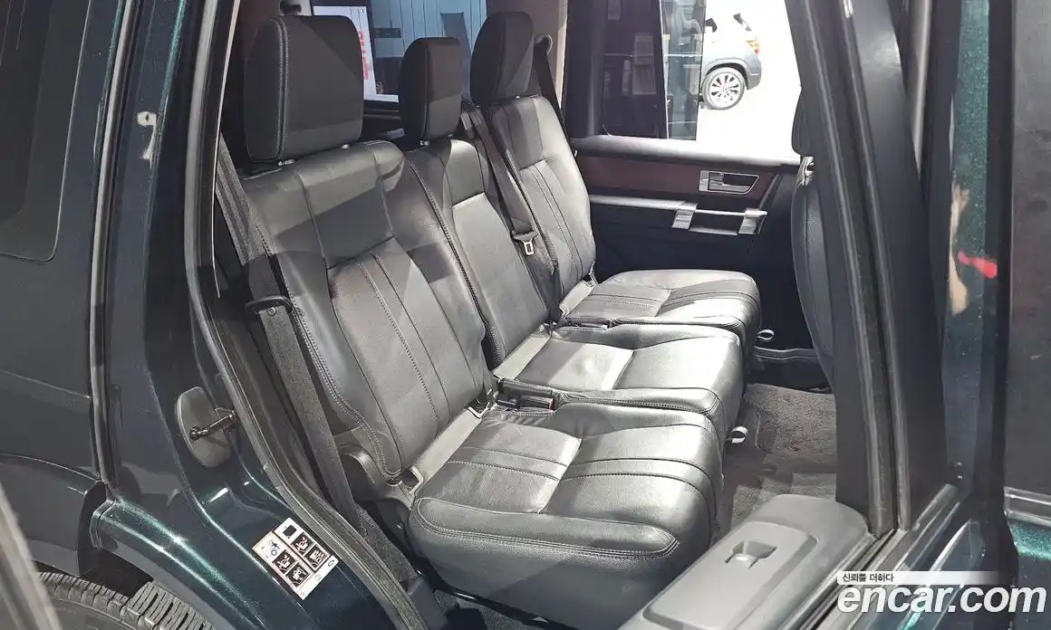 Land Rover Discovery 2015 3.0 автомат (гидро), фото 11