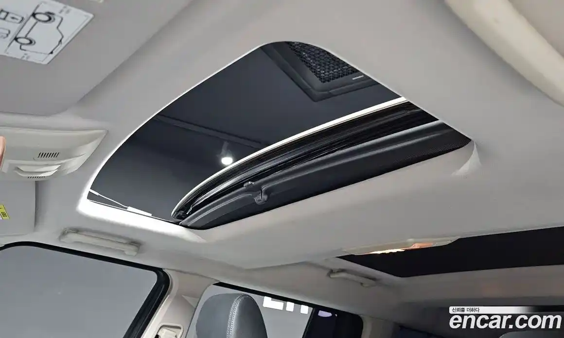Land Rover Discovery 2015 3.0 автомат (гидро), фото 19