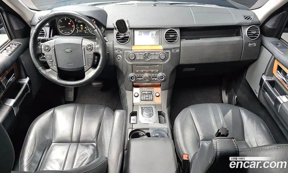 Land Rover Discovery 2015 3.0 автомат (гидро), фото 7