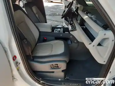 Land Rover Defender 2021 2.0 автомат (гидро), миниатюра 12
