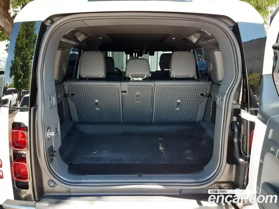 Land Rover Defender 2021 2.0 автомат (гидро), фото 14