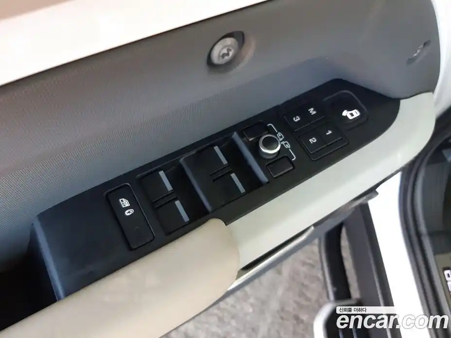 Land Rover Defender 2021 2.0 автомат (гидро), фото 18